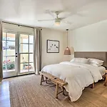 Scottsdale Condo With Pool Access, Near Old Town!